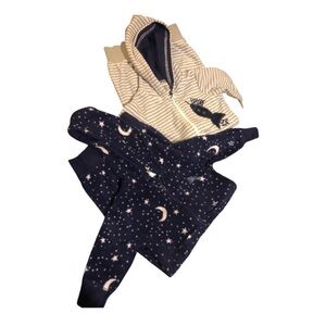 Yoga Sprout 0-3 Months Hooded Sleepers Stars and Stripes Blue Grey White 2 Pack